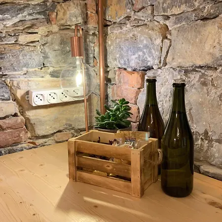 Apartment Rock & Wood - & *